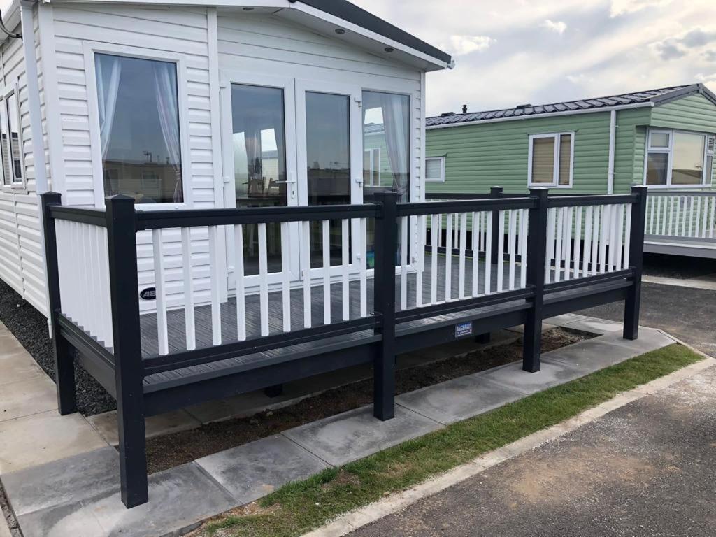 Pg177 Golden Palm Resort 8 Berth Caravan With Decking Chapel Saint Leonards Bagian luar foto