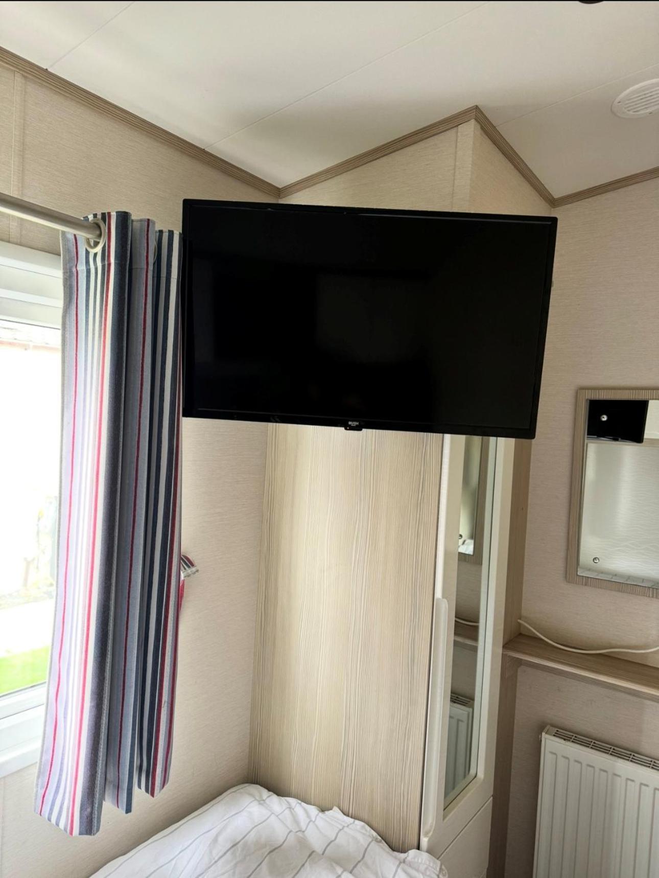 Pg177 Golden Palm Resort 8 Berth Caravan With Decking Chapel Saint Leonards Bagian luar foto